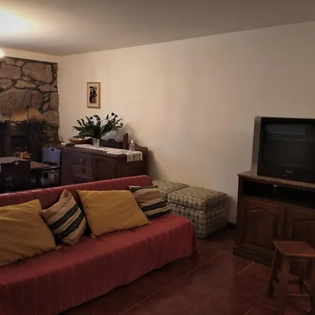 Nyaraló Casa De Fundevila Campo do Gerês